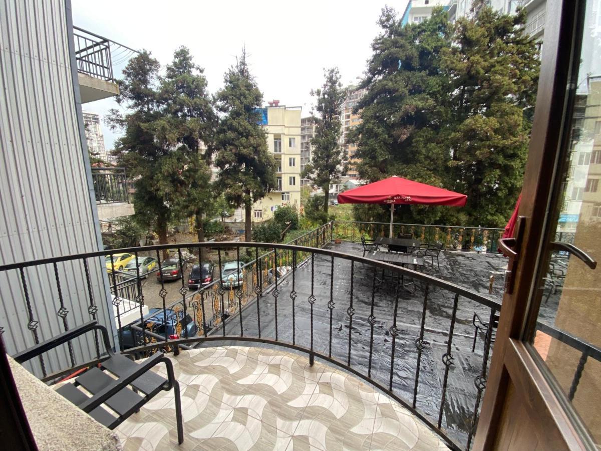 Hotel My Rose Batumi Luaran gambar